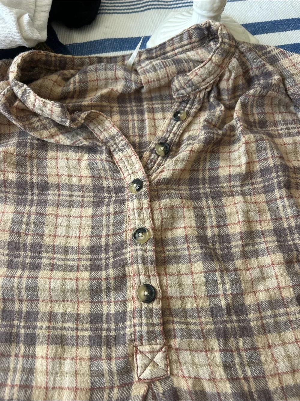 Free People Cream, Beige & Rust Plaid Button-Up Flannel Henley Shirt S